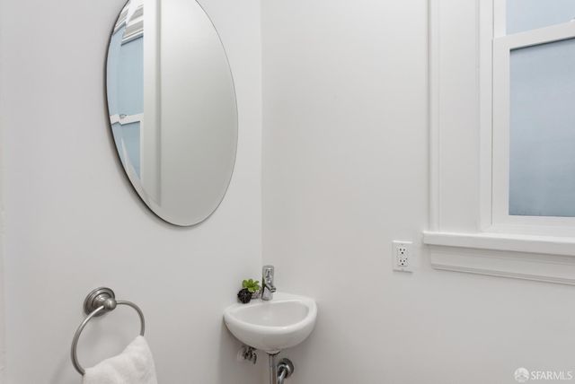 724 16th Avenue 2, San Francisco, CA 94118