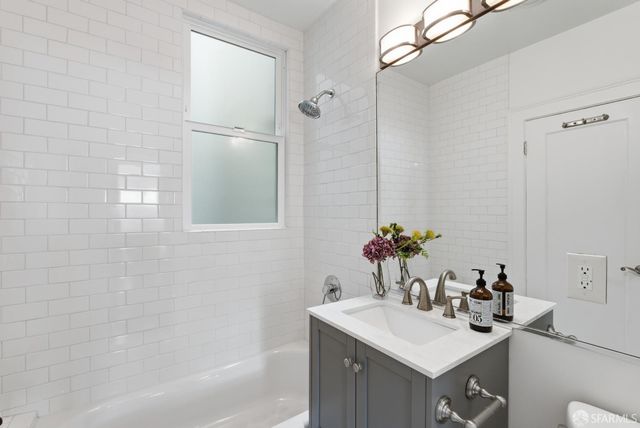 724 16th Avenue 2, San Francisco, CA 94118