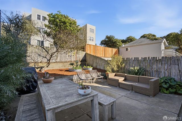 724 16th Avenue 2, San Francisco, CA 94118