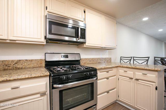 26922 Flo Lane Unit 431, Santa Clarita, CA 91351