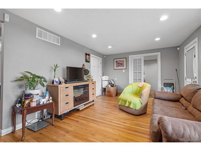 4956 Umatilla St, Denver, CO 80221