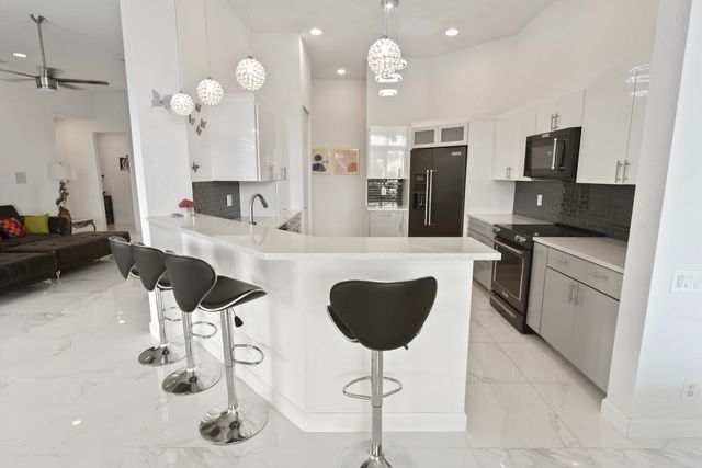 6703 Catania Drive, Boynton Beach, FL 33472