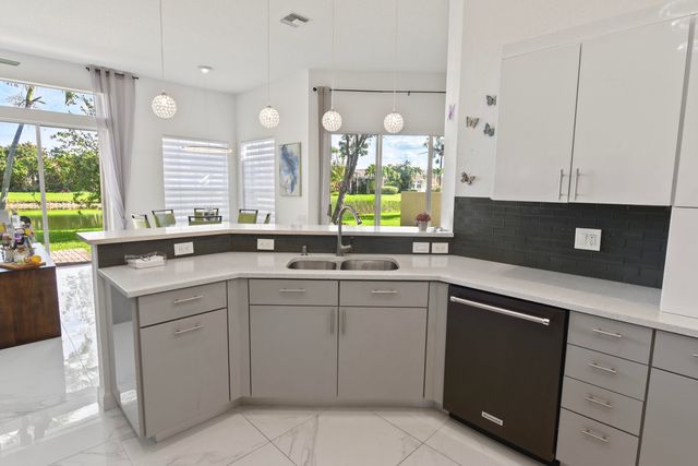 6703 Catania Drive, Boynton Beach, FL 33472