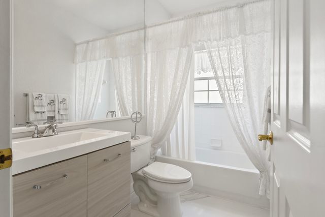 6703 Catania Drive, Boynton Beach, FL 33472