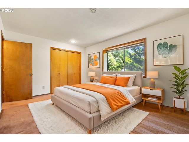 6010 Sw TEXAS Ct, Portland, OR 97219