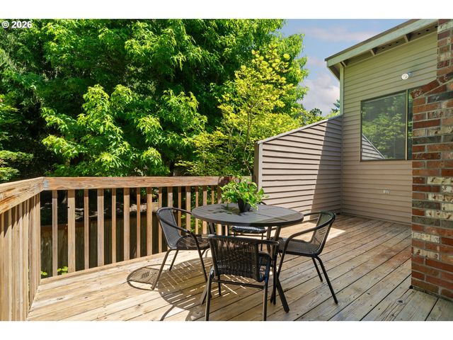 6010 Sw TEXAS Ct, Portland, OR 97219
