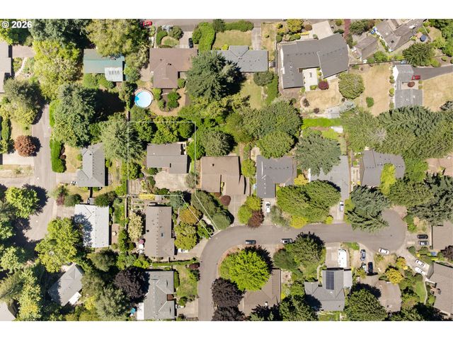 6010 Sw TEXAS Ct, Portland, OR 97219