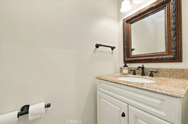 1133 Fernleaf, Corona, CA 92881