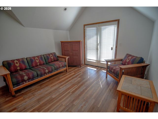 31366 Se JACKKNIFE Rd, Eagle Creek, OR 97022