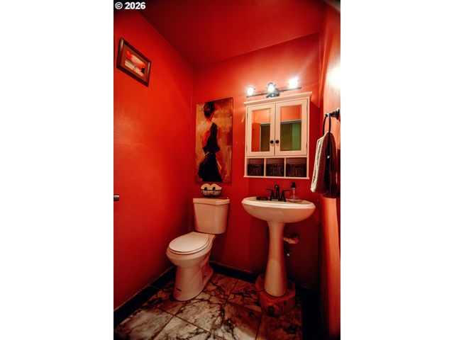 31366 Se JACKKNIFE Rd, Eagle Creek, OR 97022