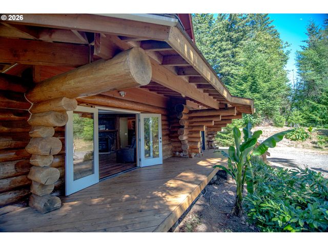 31366 Se JACKKNIFE Rd, Eagle Creek, OR 97022