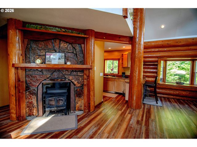 31366 Se JACKKNIFE Rd, Eagle Creek, OR 97022