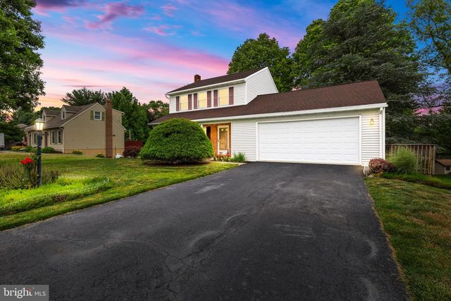 9 AUDUBON CIR, Stevens, PA 17578