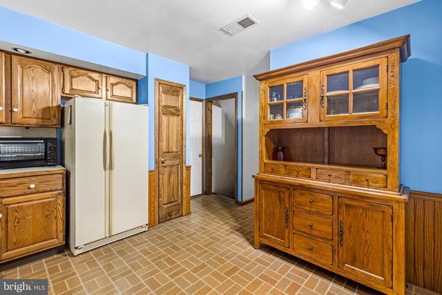 9 AUDUBON CIR, Stevens, PA 17578