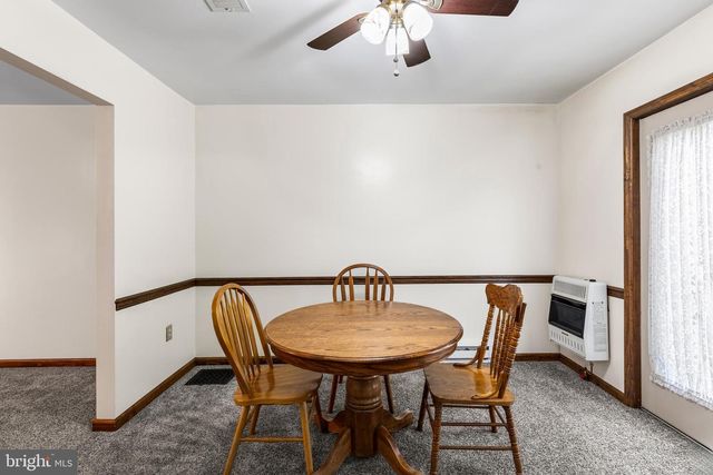 9 AUDUBON CIR, Stevens, PA 17578