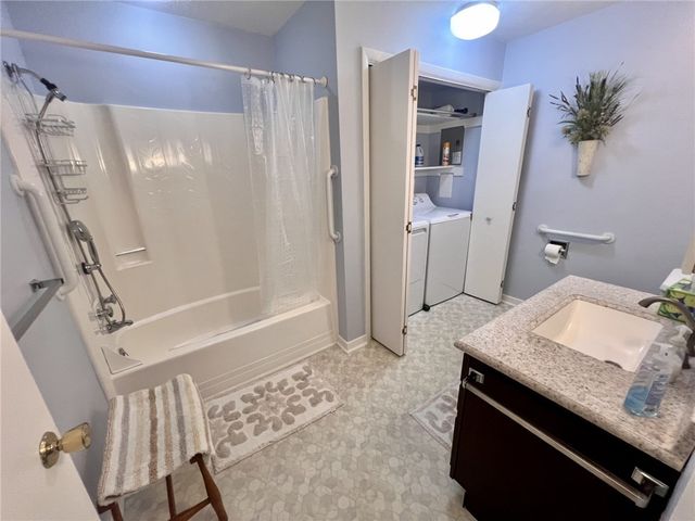 230 W Berkeley St 2101, Uniontown, PA 15401