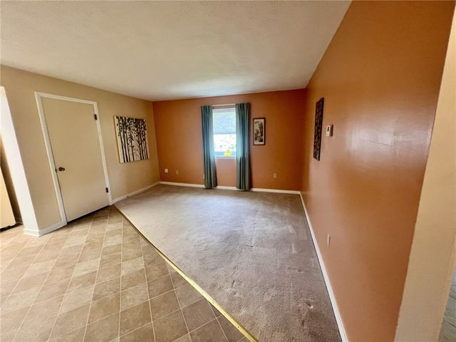 230 W Berkeley St 2101, Uniontown, PA 15401