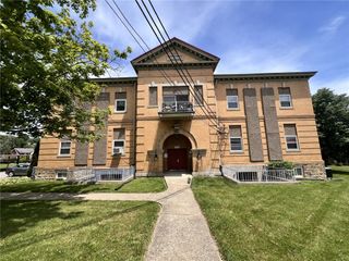 230 W Berkeley St 2101, Uniontown, PA 15401