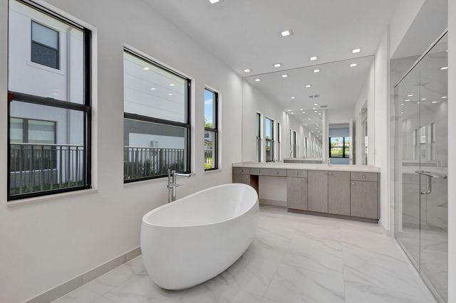 13079 Feathering Way, Palm Beach Gardens, FL 33412