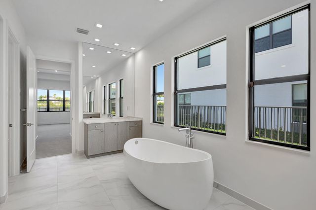 13079 Feathering Way, Palm Beach Gardens, FL 33412