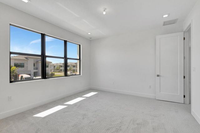 13079 Feathering Way, Palm Beach Gardens, FL 33412