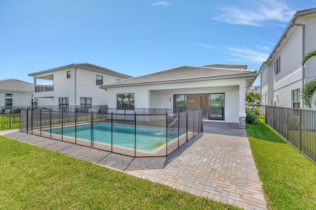 13079 Feathering Way, Palm Beach Gardens, FL 33412