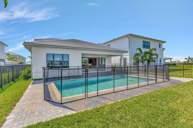 13079 Feathering Way, Palm Beach Gardens, FL 33412