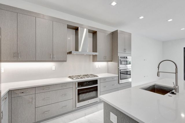 13079 Feathering Way, Palm Beach Gardens, FL 33412