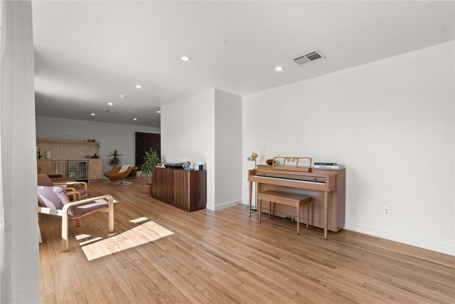 2211 Longwood Lane, Dallas, TX 75228