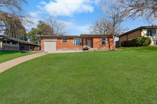 2211 Longwood Lane, Dallas, TX 75228