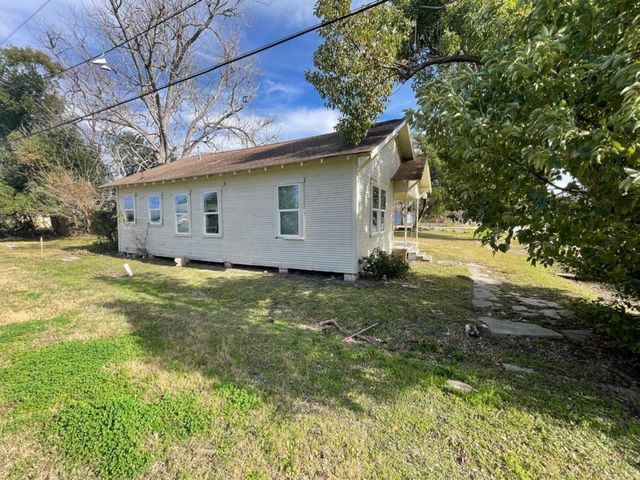 724 Orange Avenue, Port Arthur, TX 77640