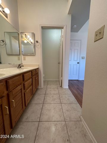510 W DENNIS Court, Tempe, AZ 85283