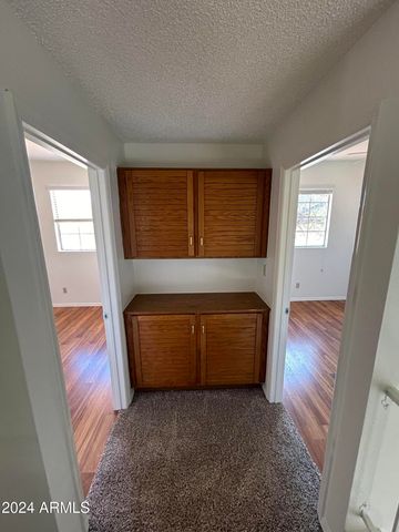 510 W DENNIS Court, Tempe, AZ 85283