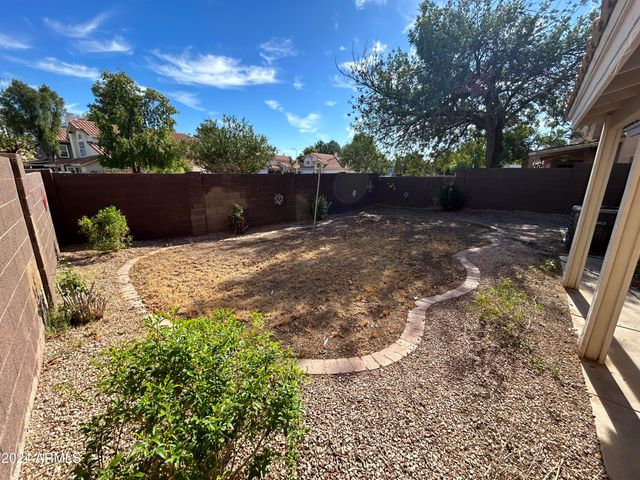 510 W DENNIS Court, Tempe, AZ 85283