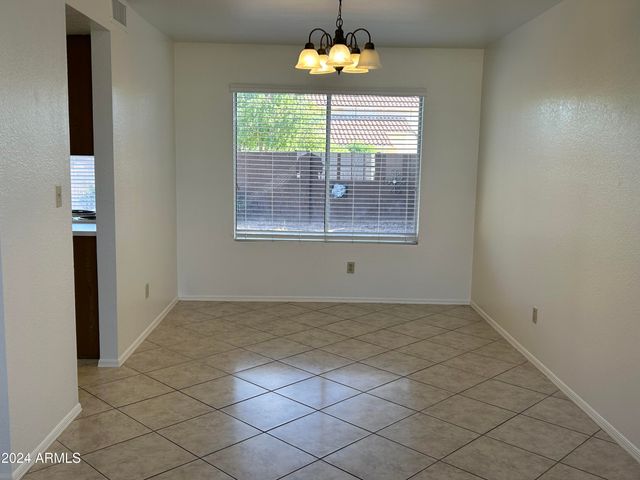 510 W DENNIS Court, Tempe, AZ 85283