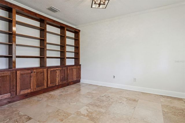 11606 LIPSEY ROAD, Tampa, FL 33618