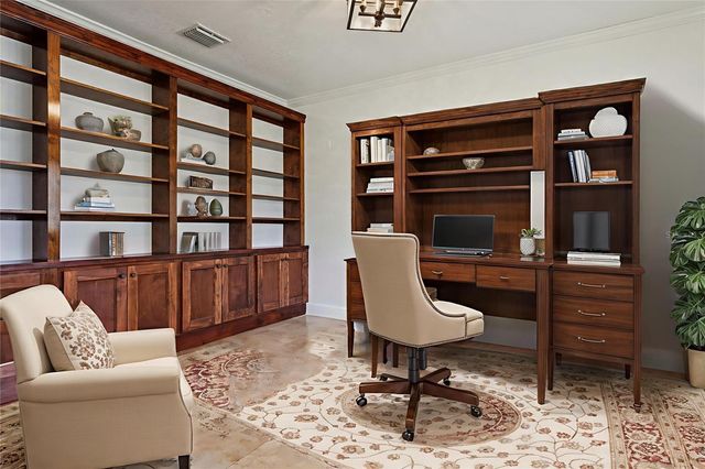 11606 LIPSEY ROAD, Tampa, FL 33618