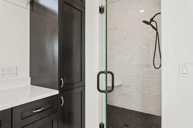 11606 LIPSEY ROAD, Tampa, FL 33618