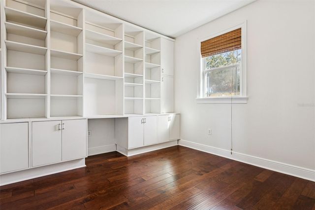 11606 LIPSEY ROAD, Tampa, FL 33618