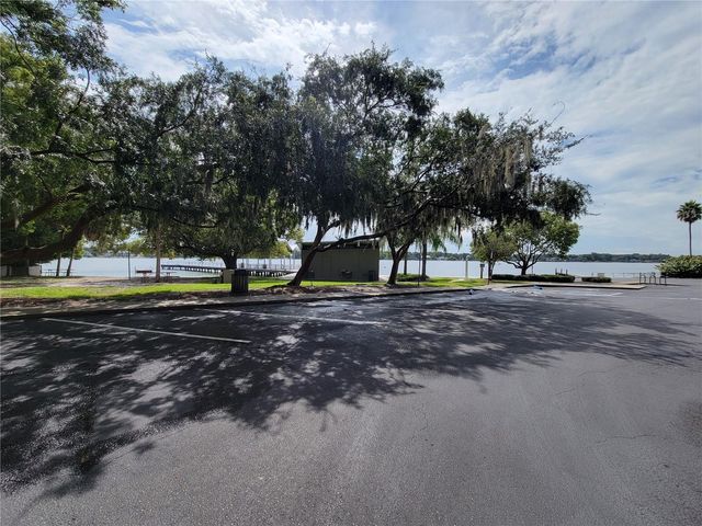 11606 LIPSEY ROAD, Tampa, FL 33618