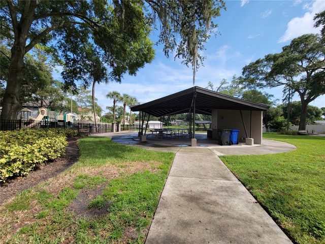 11606 LIPSEY ROAD, Tampa, FL 33618