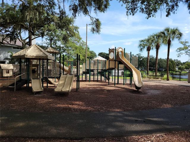 11606 LIPSEY ROAD, Tampa, FL 33618