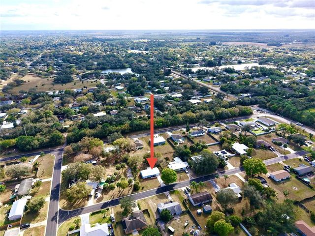 1765 24th Place SW, Vero Beach, FL 32962