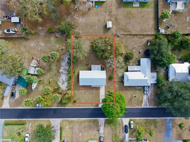 1765 24th Place SW, Vero Beach, FL 32962