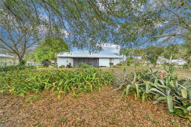1765 24th Place SW, Vero Beach, FL 32962