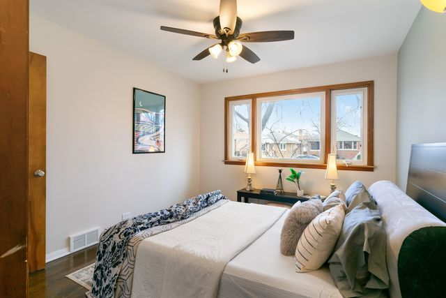 2402 N 77th Court, Elmwood Park, IL 60707