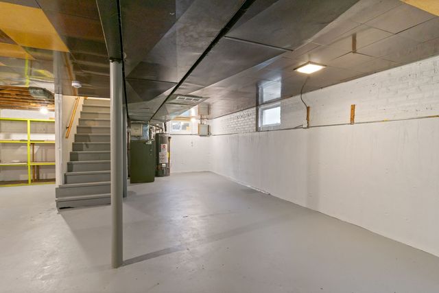 2402 N 77th Court, Elmwood Park, IL 60707