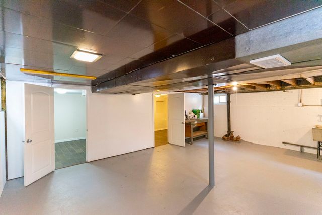 2402 N 77th Court, Elmwood Park, IL 60707