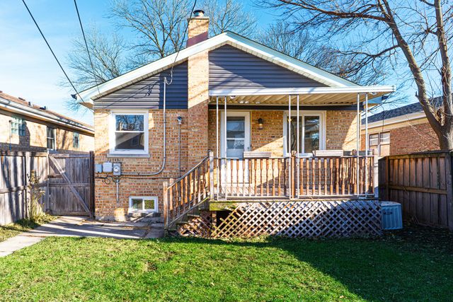 2402 N 77th Court, Elmwood Park, IL 60707