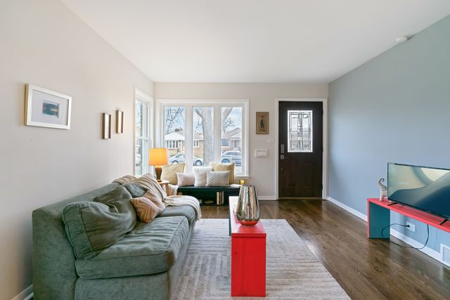 2402 N 77th Court, Elmwood Park, IL 60707